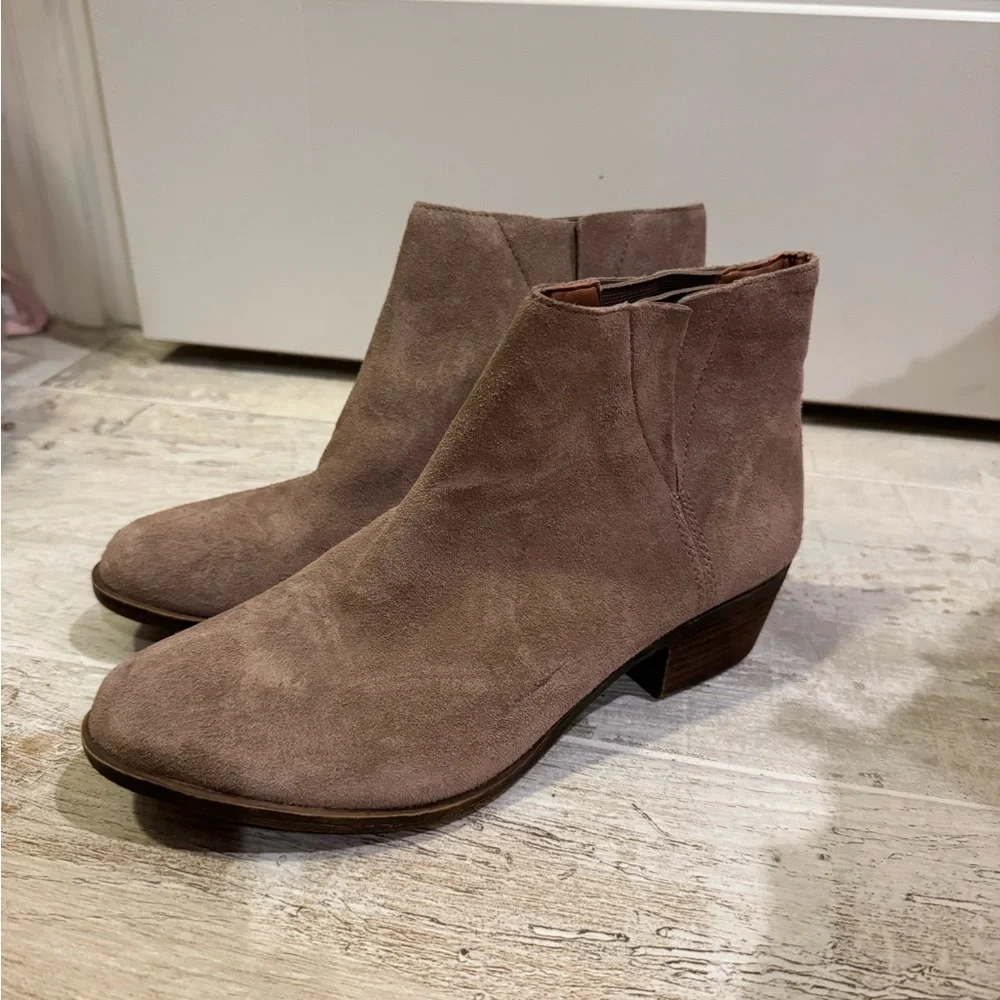 Lucky Brand Brown Suede Slip On Ankle Booties Size 8.5